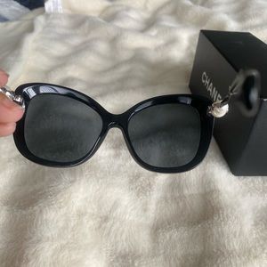 Black Chanel Pearl polarized Sunglasses
